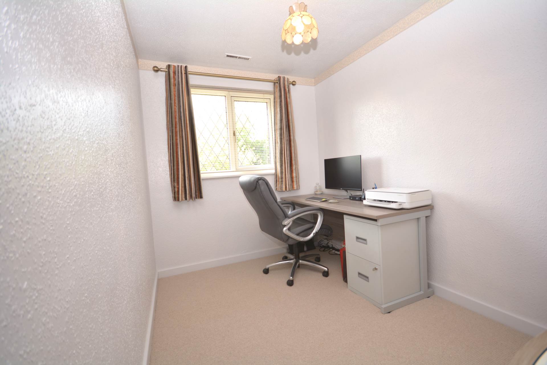 Additional Property Image 3 bedroom Detached for sale in Amersham 11