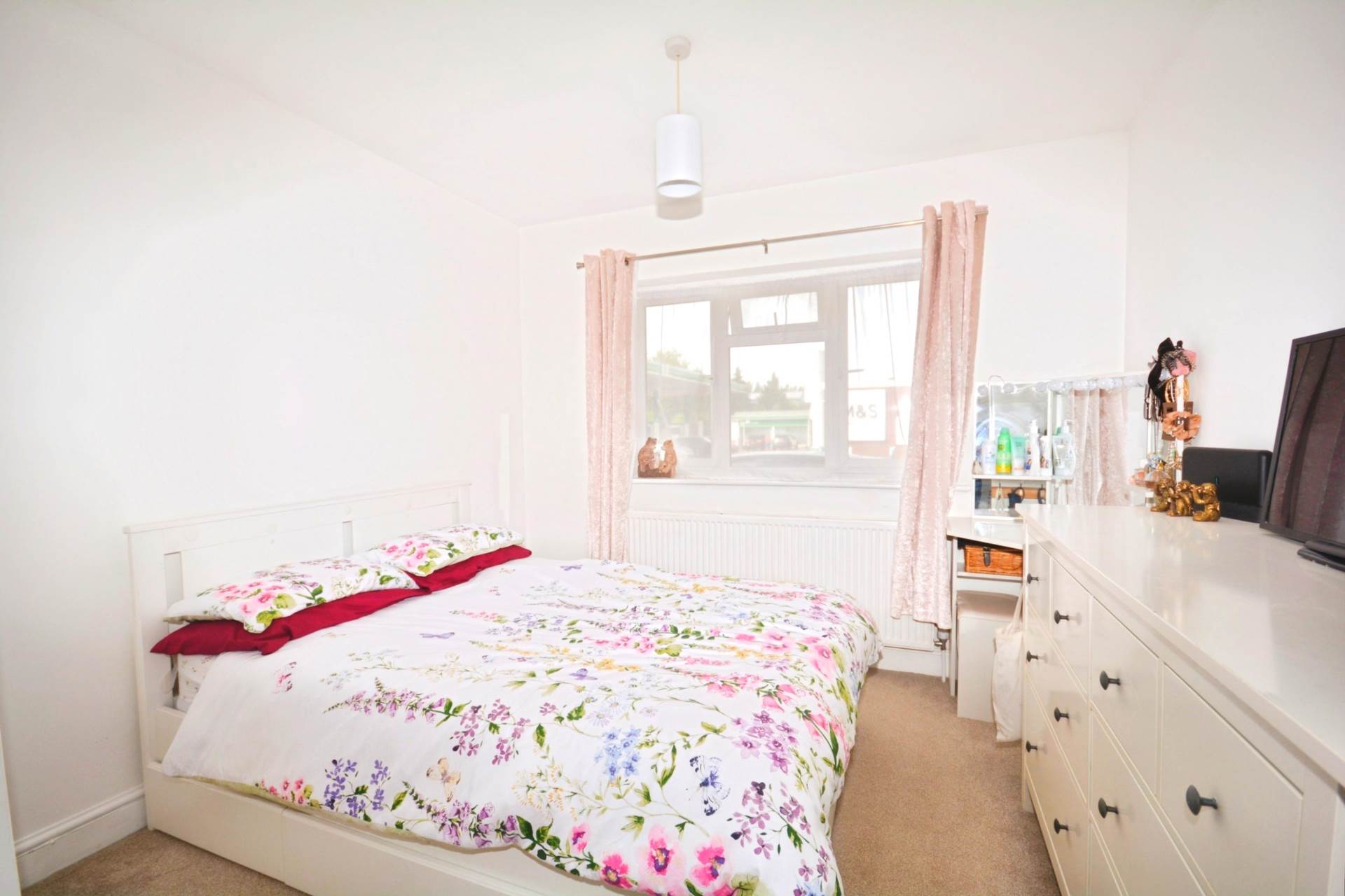 Additional Property Image 2 bedroom Apartment for sale in Amersham 8