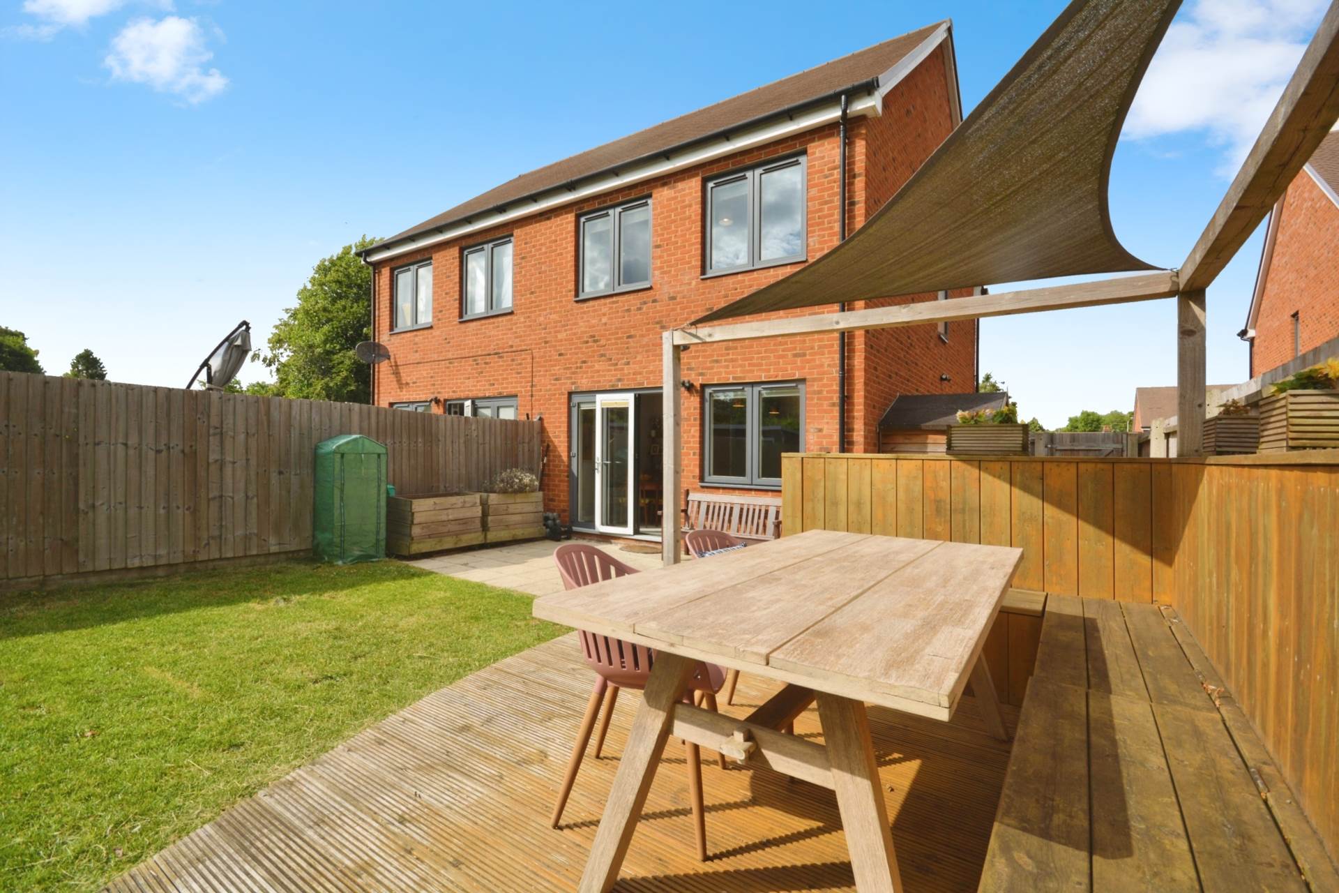 Additional Property Image 2 bedroom Semi Detached for sale in Amersham 12