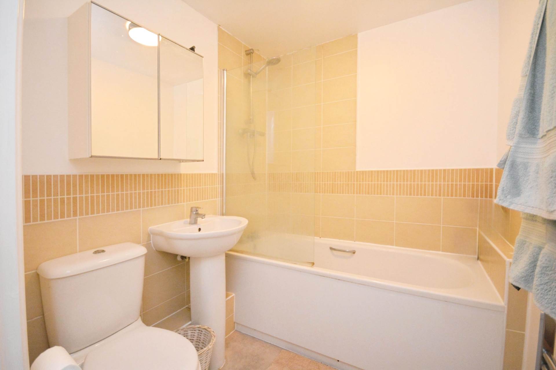 Additional Property Image 2 bedroom Flat for sale in Amersham 10