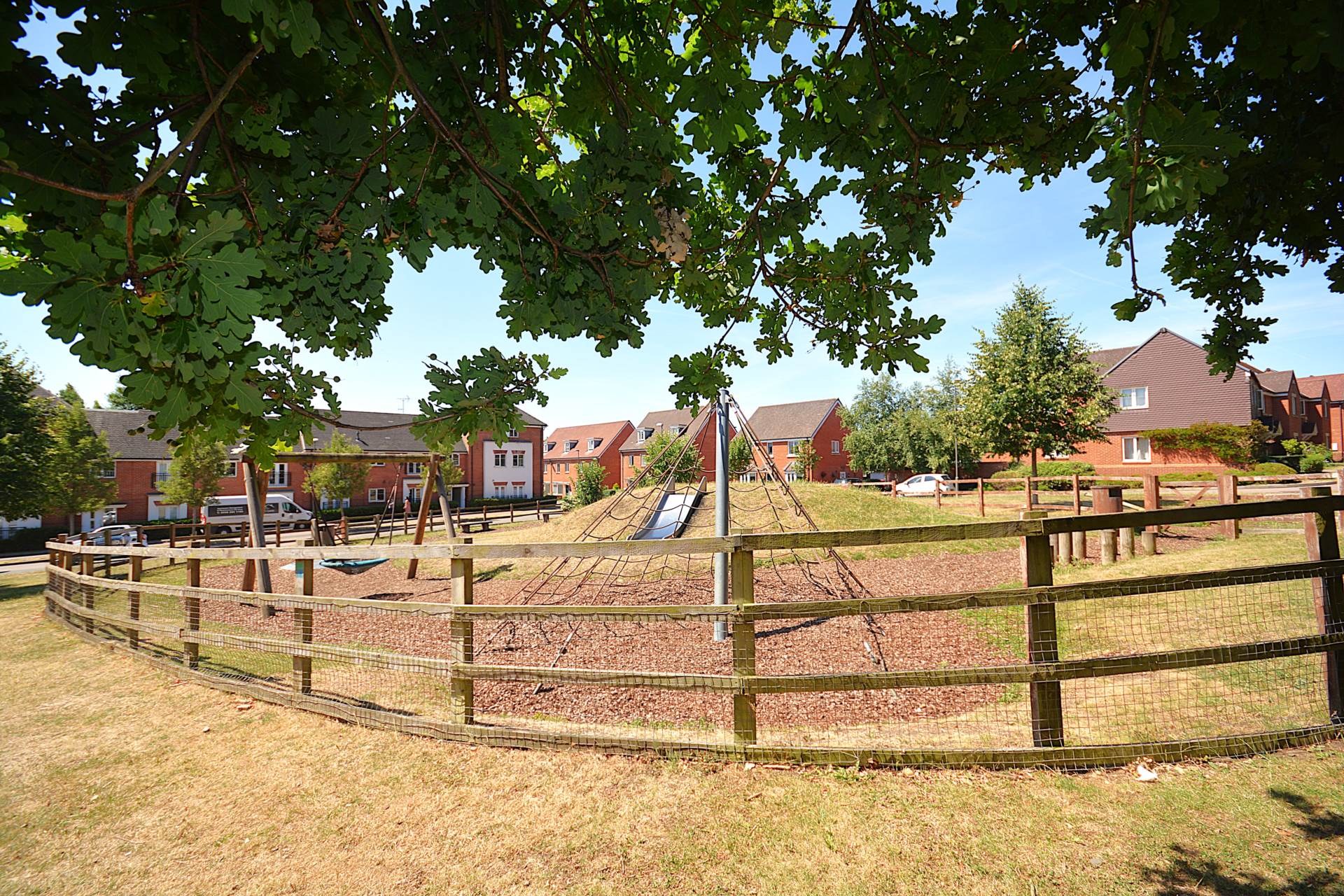 Additional Property Image 2 bedroom Flat for sale in Amersham 12