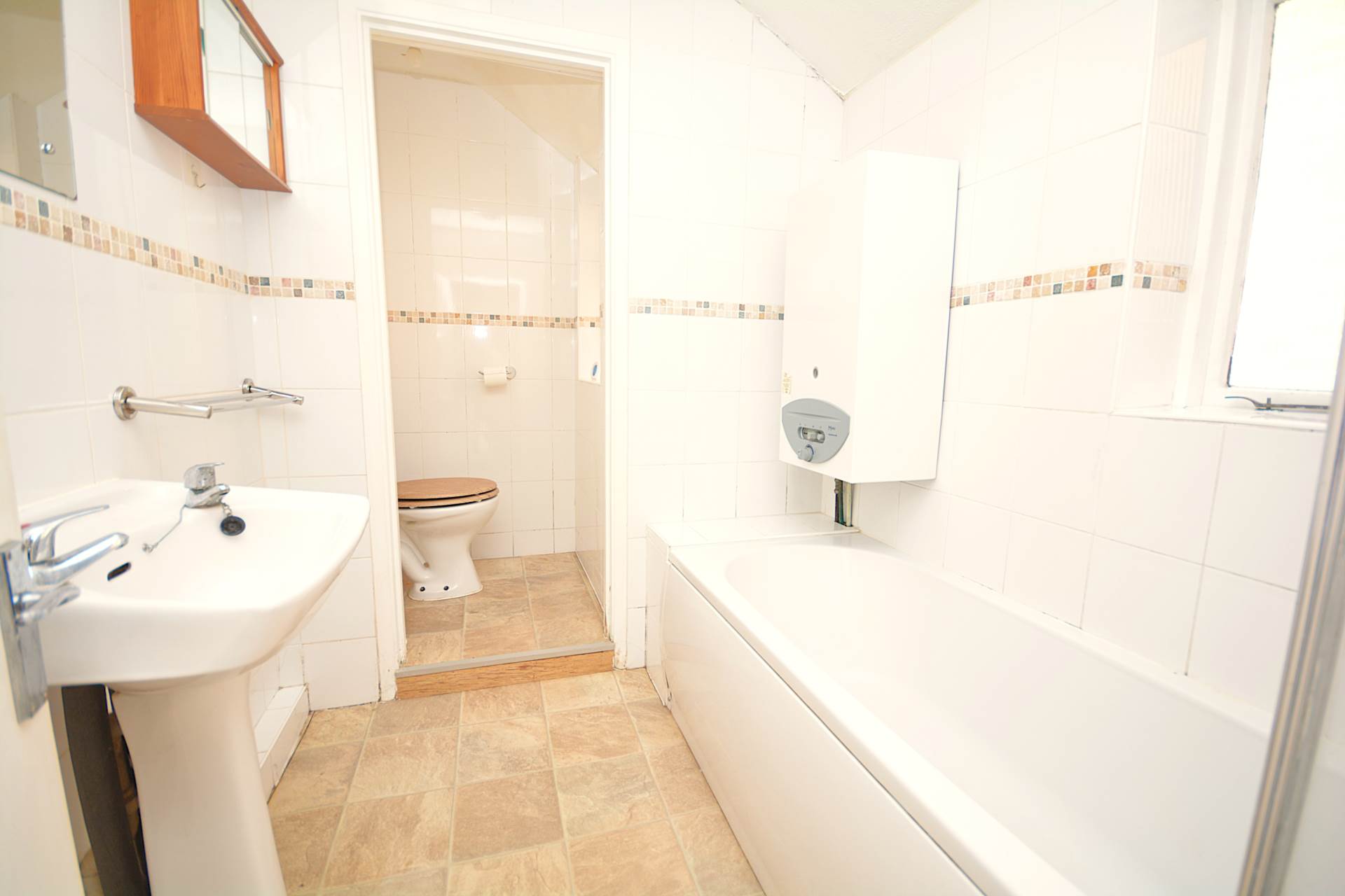 Additional Property Image 2 bedroom Terraced for sale in Chesham 5