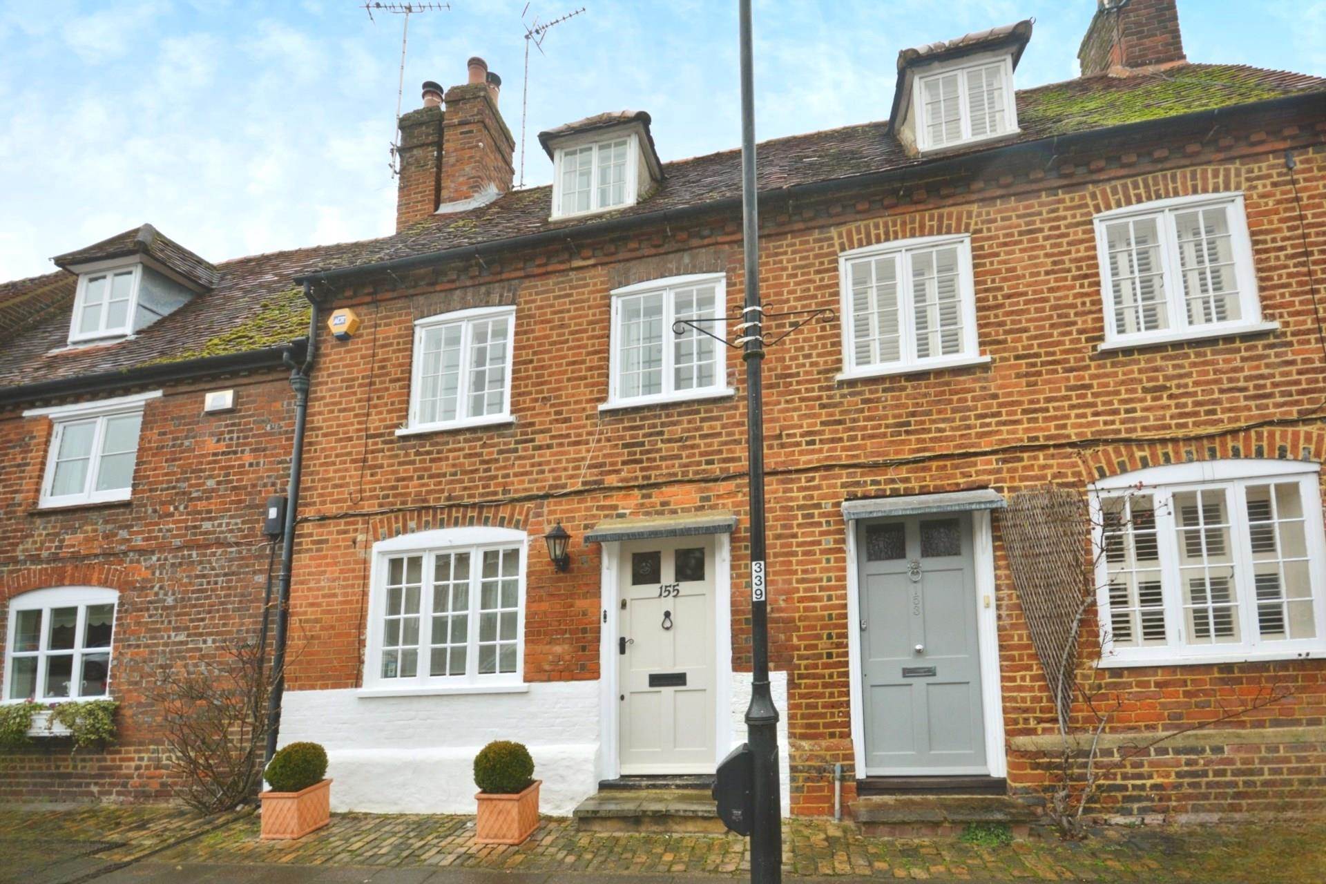 3 bedroom Terraced for sale in Amersham