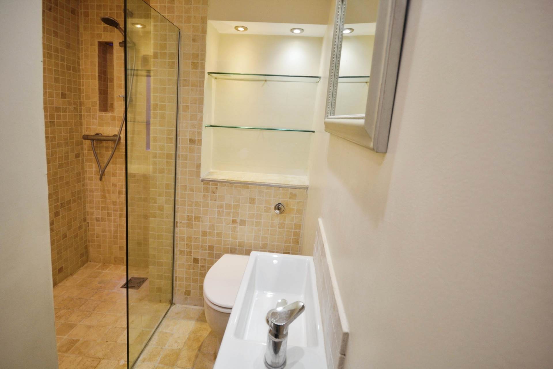 Additional Property Image 3 bedroom Terraced for sale in Amersham 11