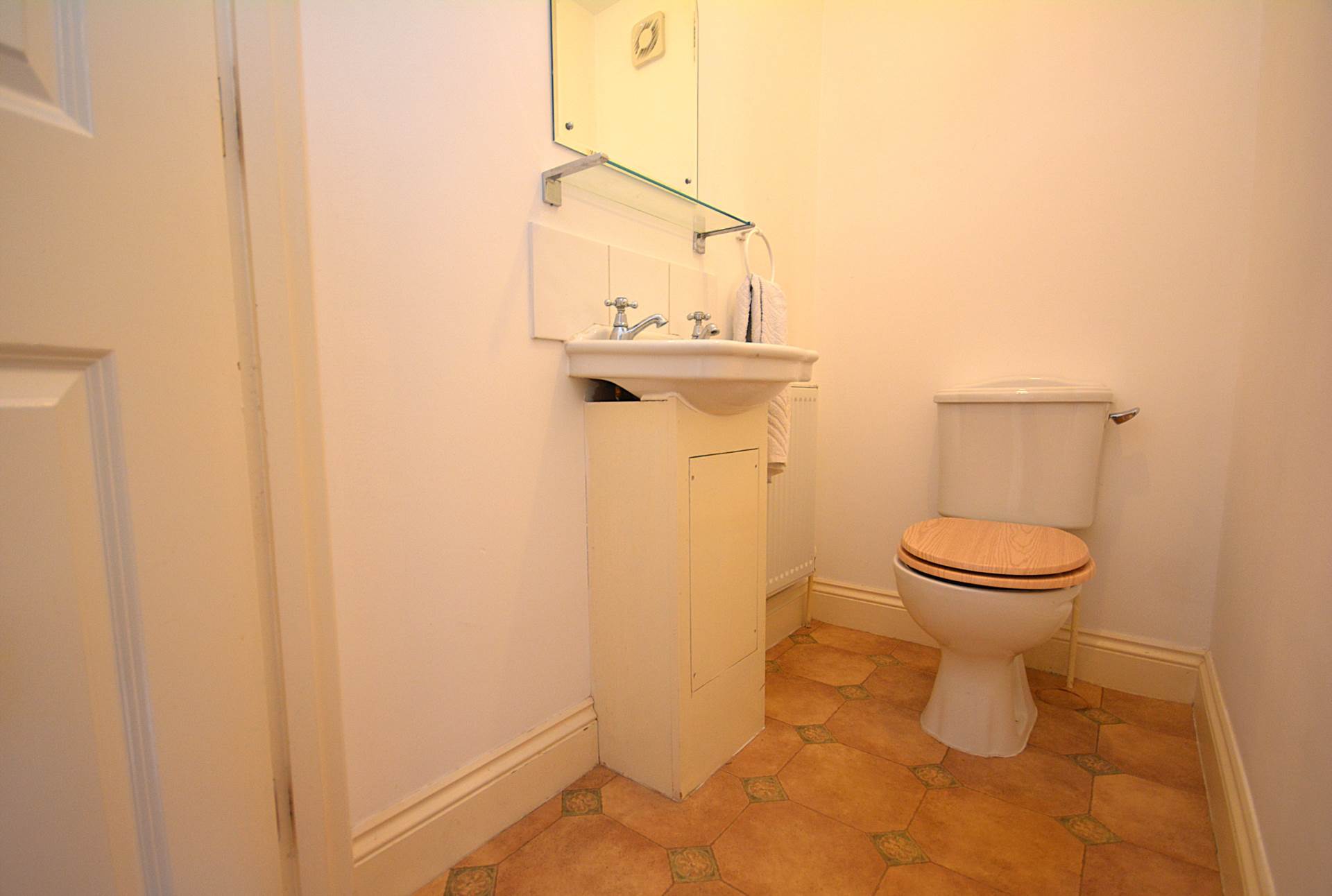 Additional Property Image 2 bedroom Mews for sale in Great Missenden 5