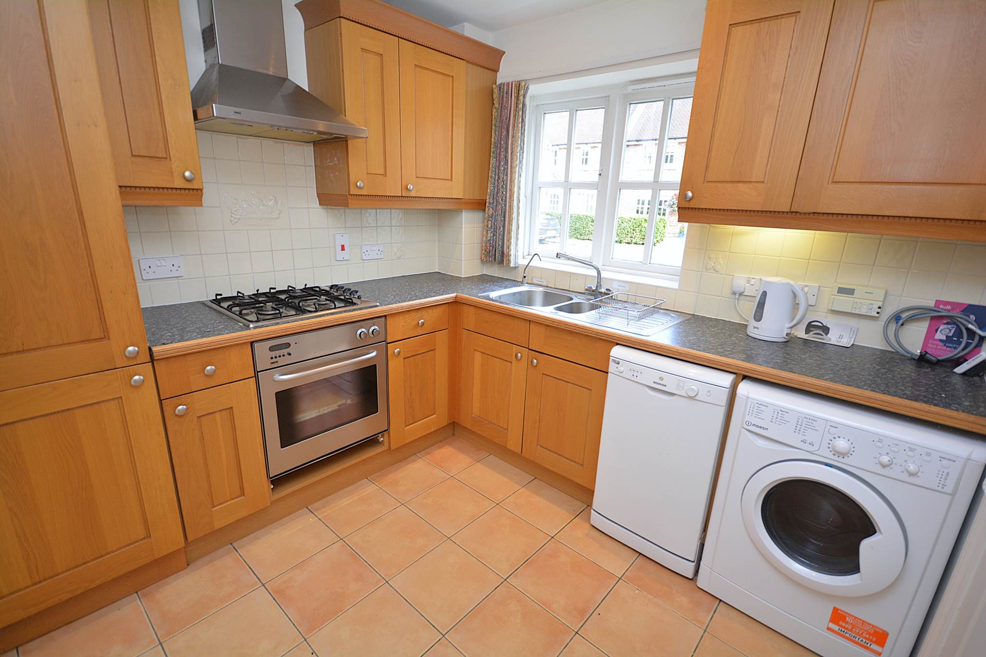 Additional Property Image 2 bedroom Mews for sale in Great Missenden 6