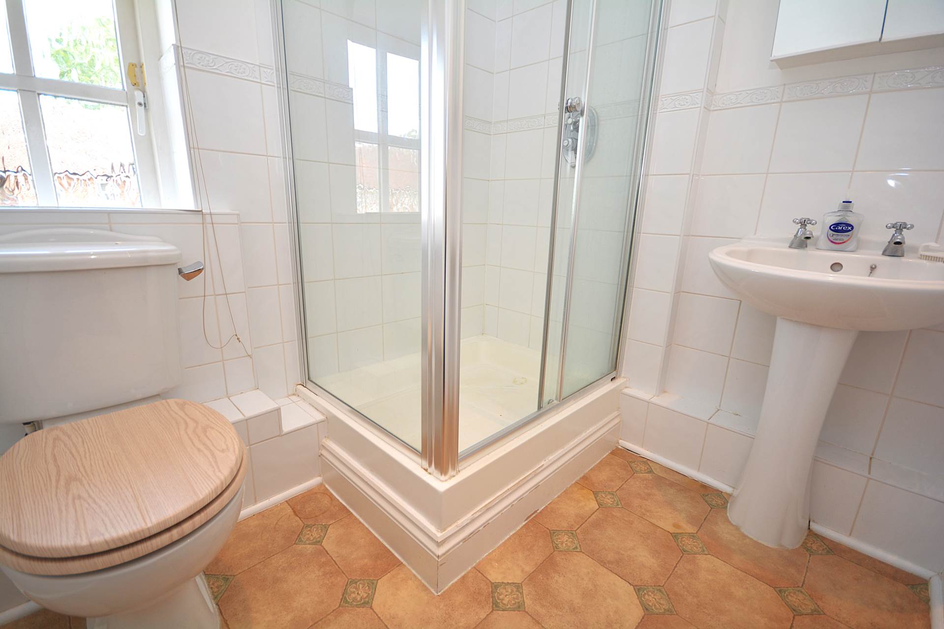 Additional Property Image 2 bedroom Mews for sale in Great Missenden 11