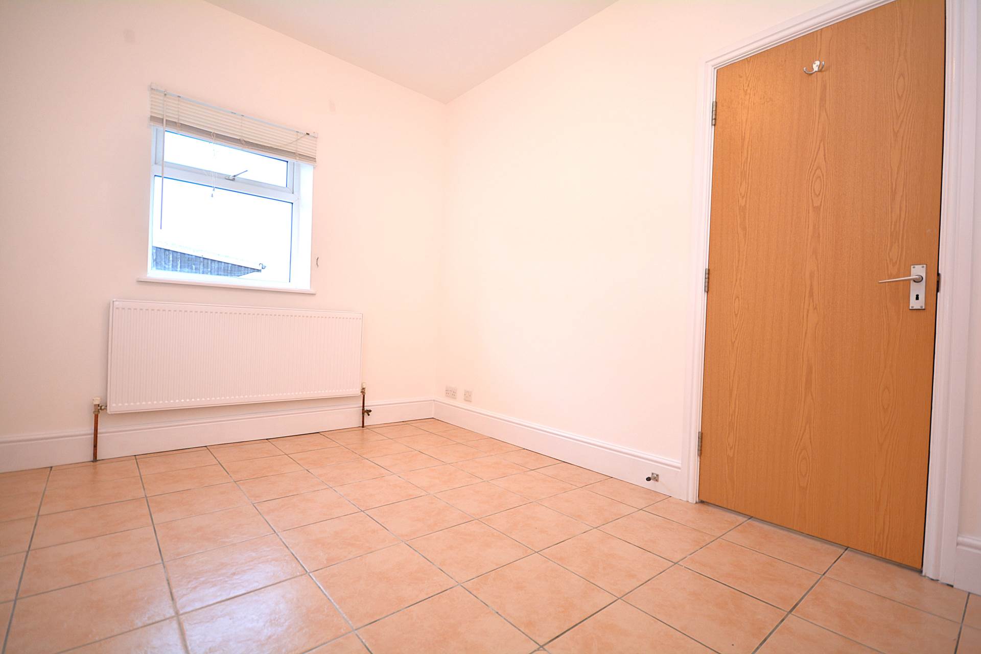 Additional Property Image 2 bedroom Apartment to rent in Amersham 5