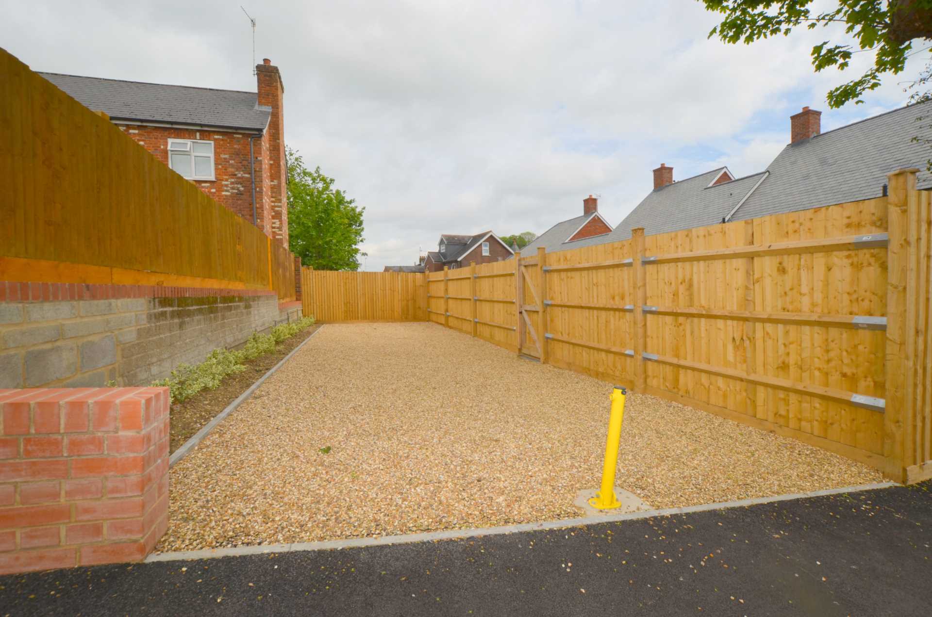Additional Property Image 2 bedroom End of Terrace to rent in Chesham 13