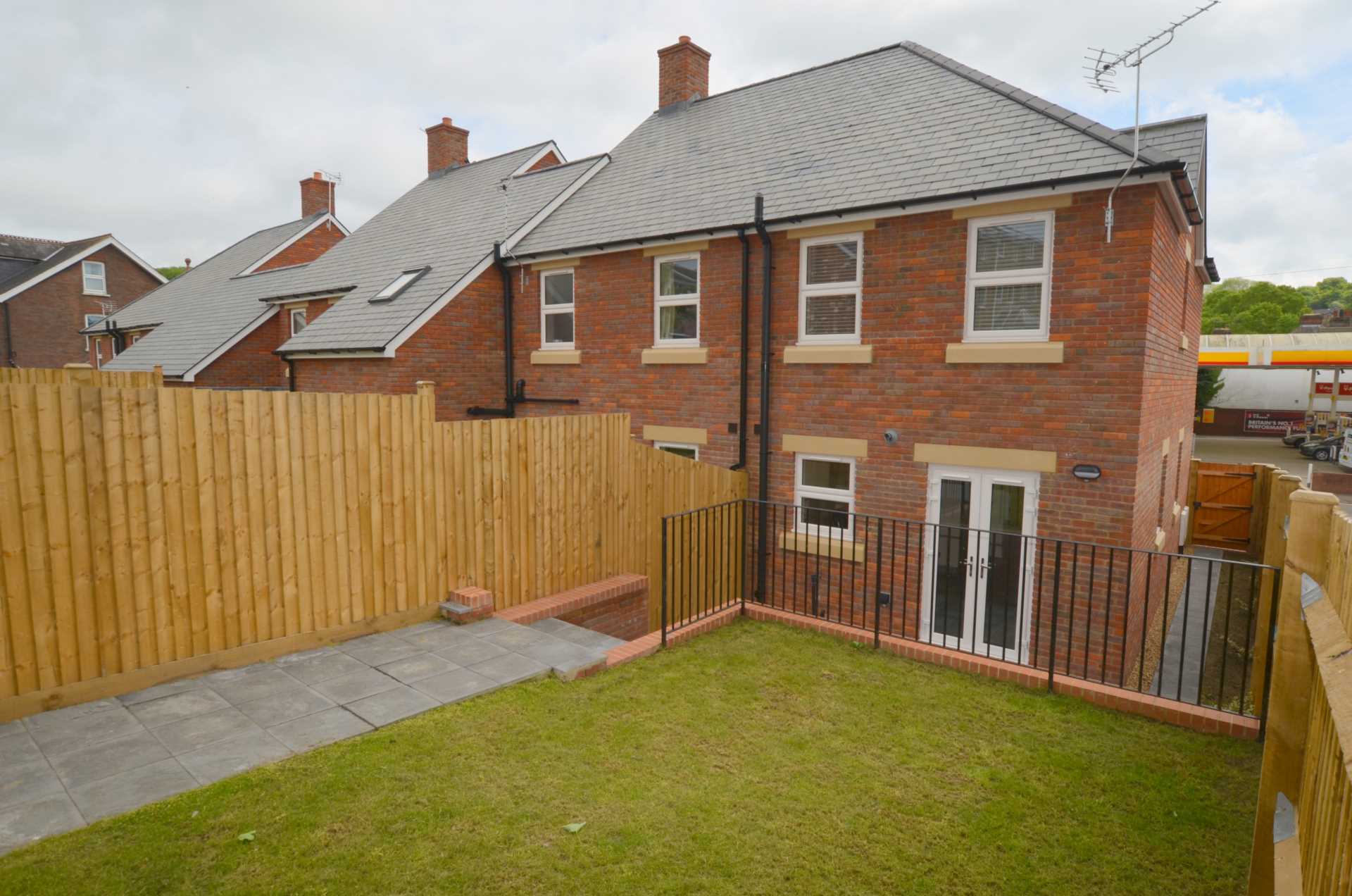 Additional Property Image 2 bedroom End of Terrace to rent in Chesham 14