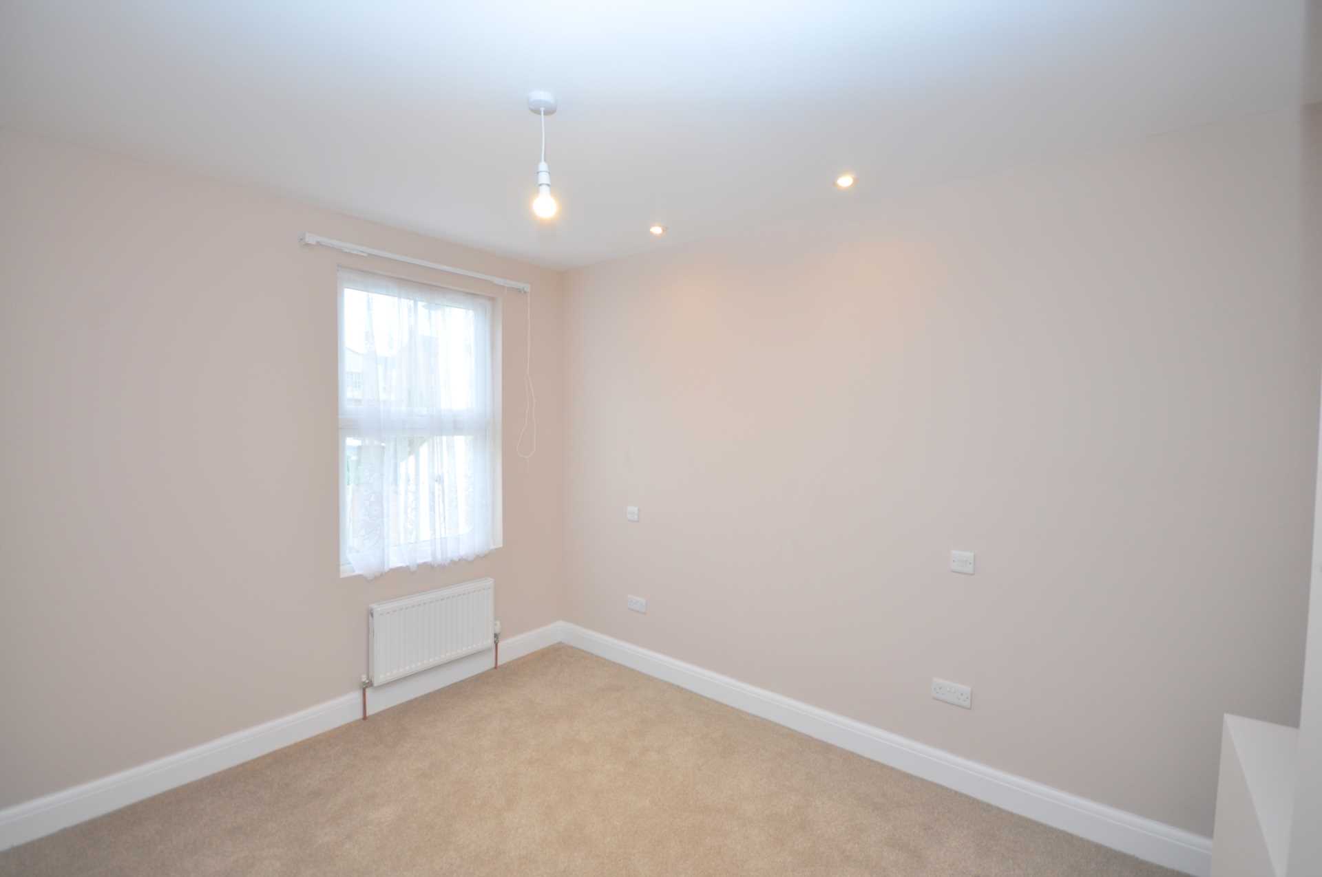 Additional Property Image 2 bedroom Cottage to rent in Chesham 13