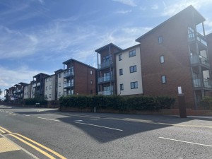 2 bedroom Apartment to rent in Prescot