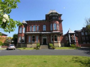 2 bedroom Apartment to rent in Southport