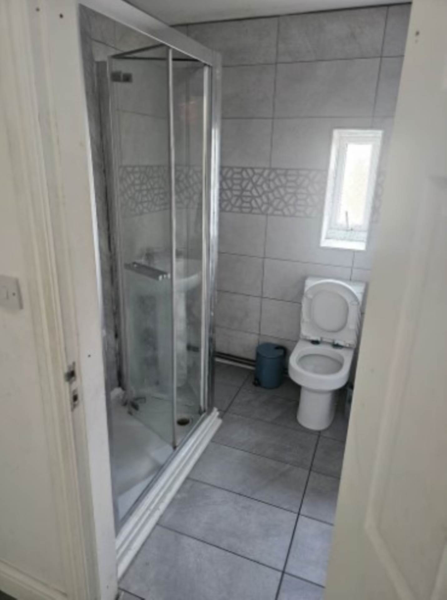 Additional Property Image 3 bedroom Apartment to rent in Leigh 5