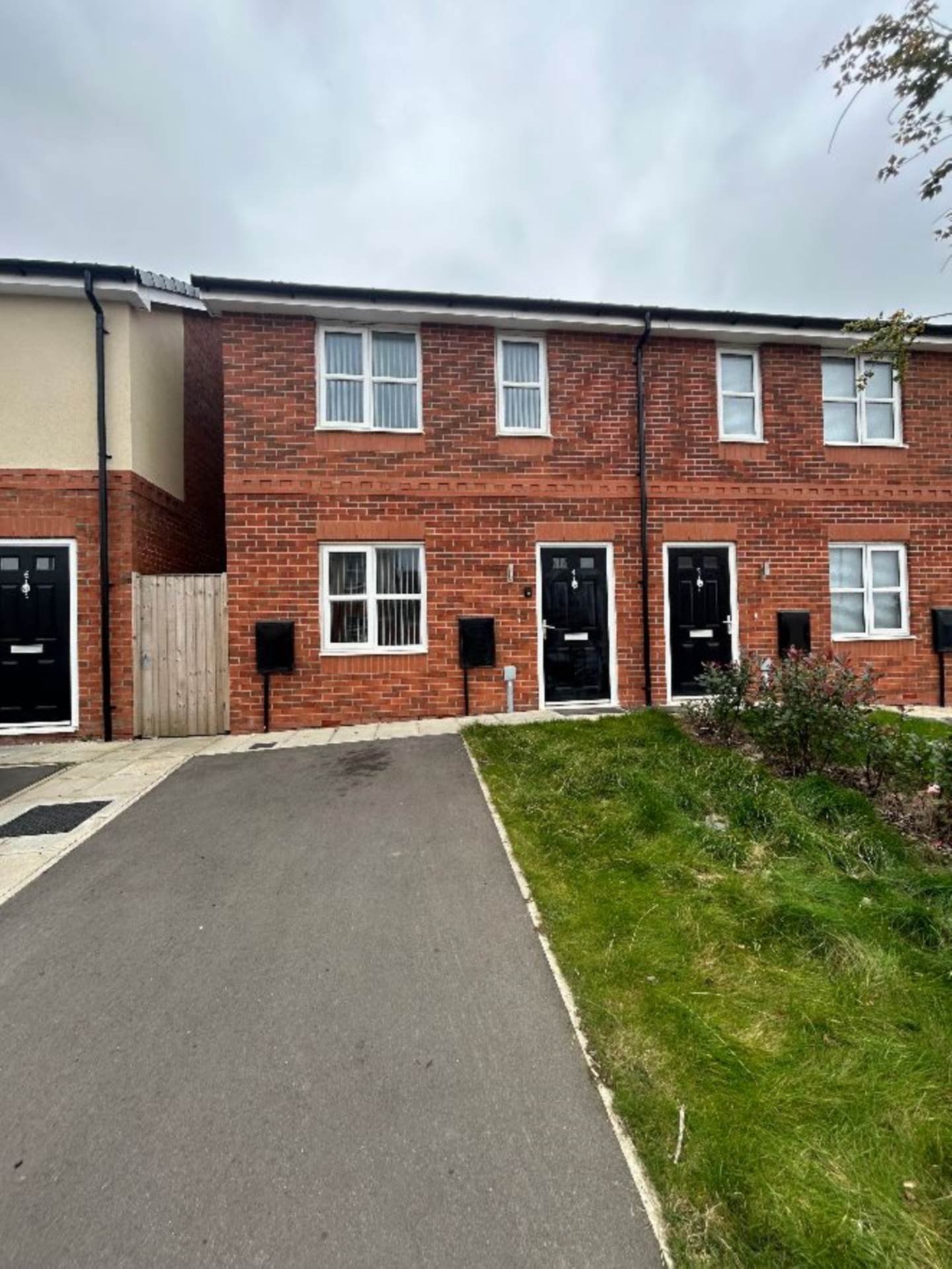 2 bedroom House to rent in Bolton