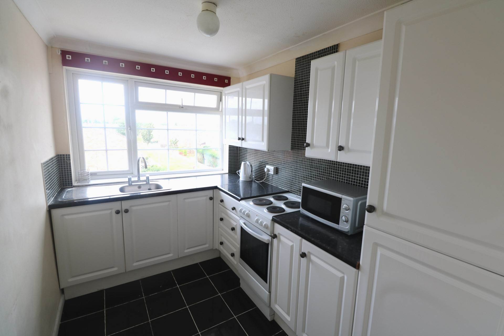 Additional Property Image 1 bedroom Flat to rent in Reading 2