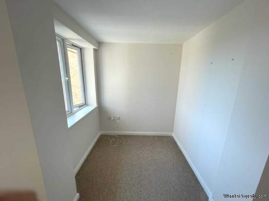 Additional Property Image 2 bedroom Flat for sale in Reading 5