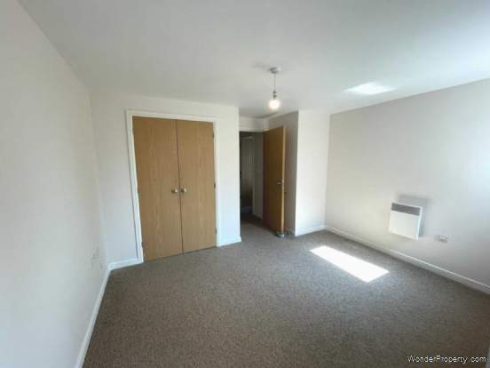 Additional Property Image 2 bedroom Flat for sale in Reading 6