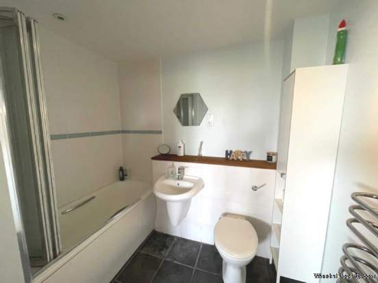 Additional Property Image 2 bedroom Flat for sale in Reading 8