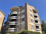 2 bedroom Flat for sale in Reading