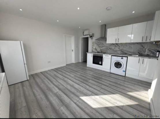 1 bedroom Apartment to rent in Reading