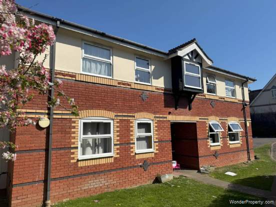 Additional Property Image 2 bedroom Flat for sale in Reading 2