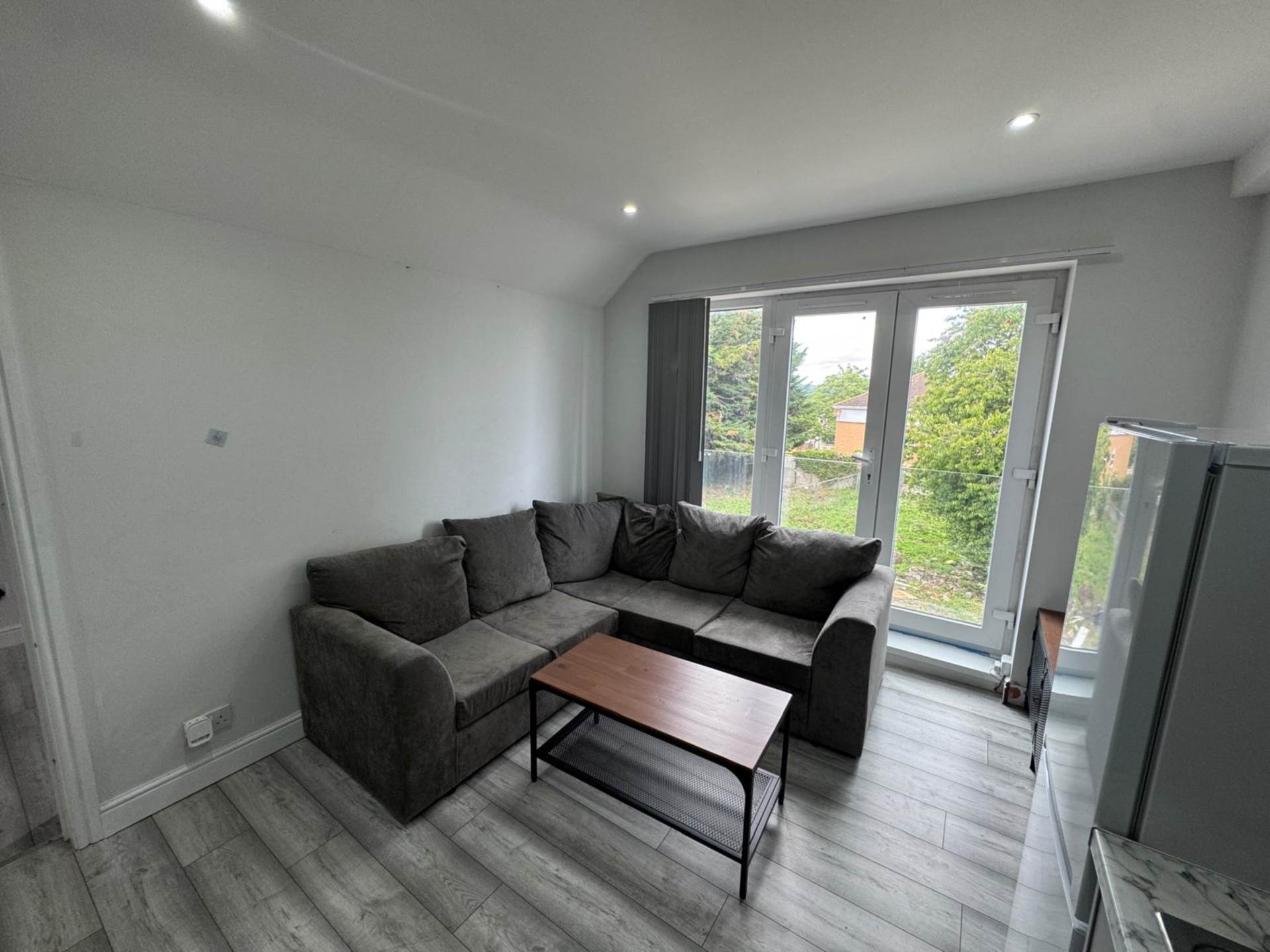 Additional Property Image 1 bedroom Semi Detached to rent in Reading 5
