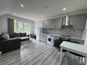 1 bedroom Semi Detached to rent in Reading