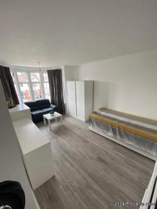 Additional Property Image 8 bedroom Semi Detached to rent in Oxford 3