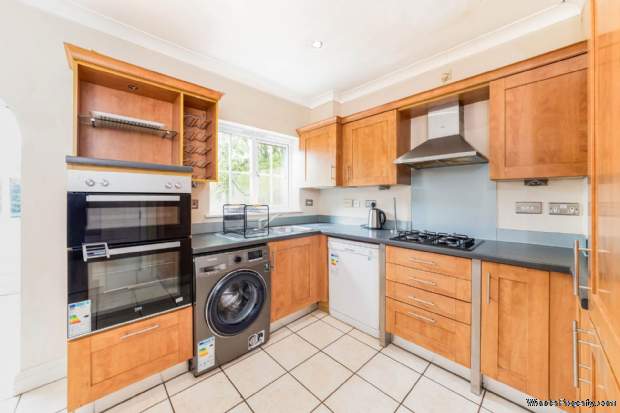 Additional Property Image 6 bedroom House to rent in Oxford 3