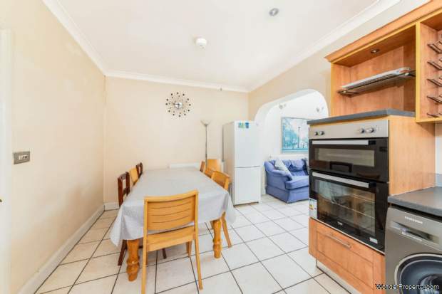 Additional Property Image 6 bedroom House to rent in Oxford 4