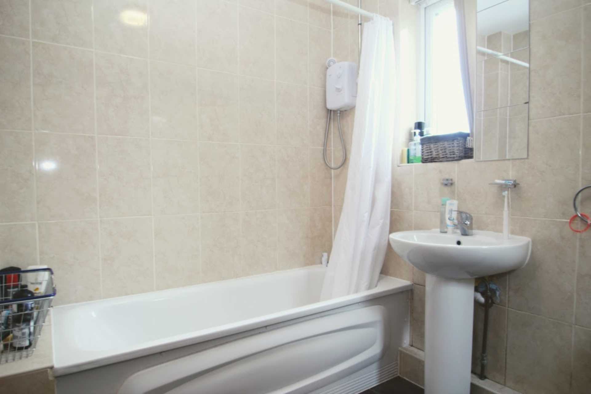 Additional Property Image 4 bedroom House to rent in Oxford 4