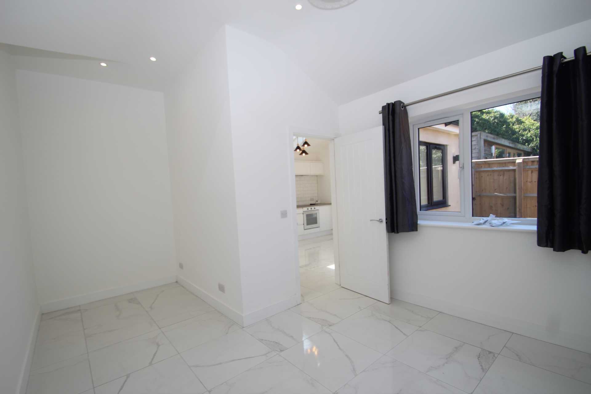 Additional Property Image 1 bedroom Detached for sale in Oxford 4