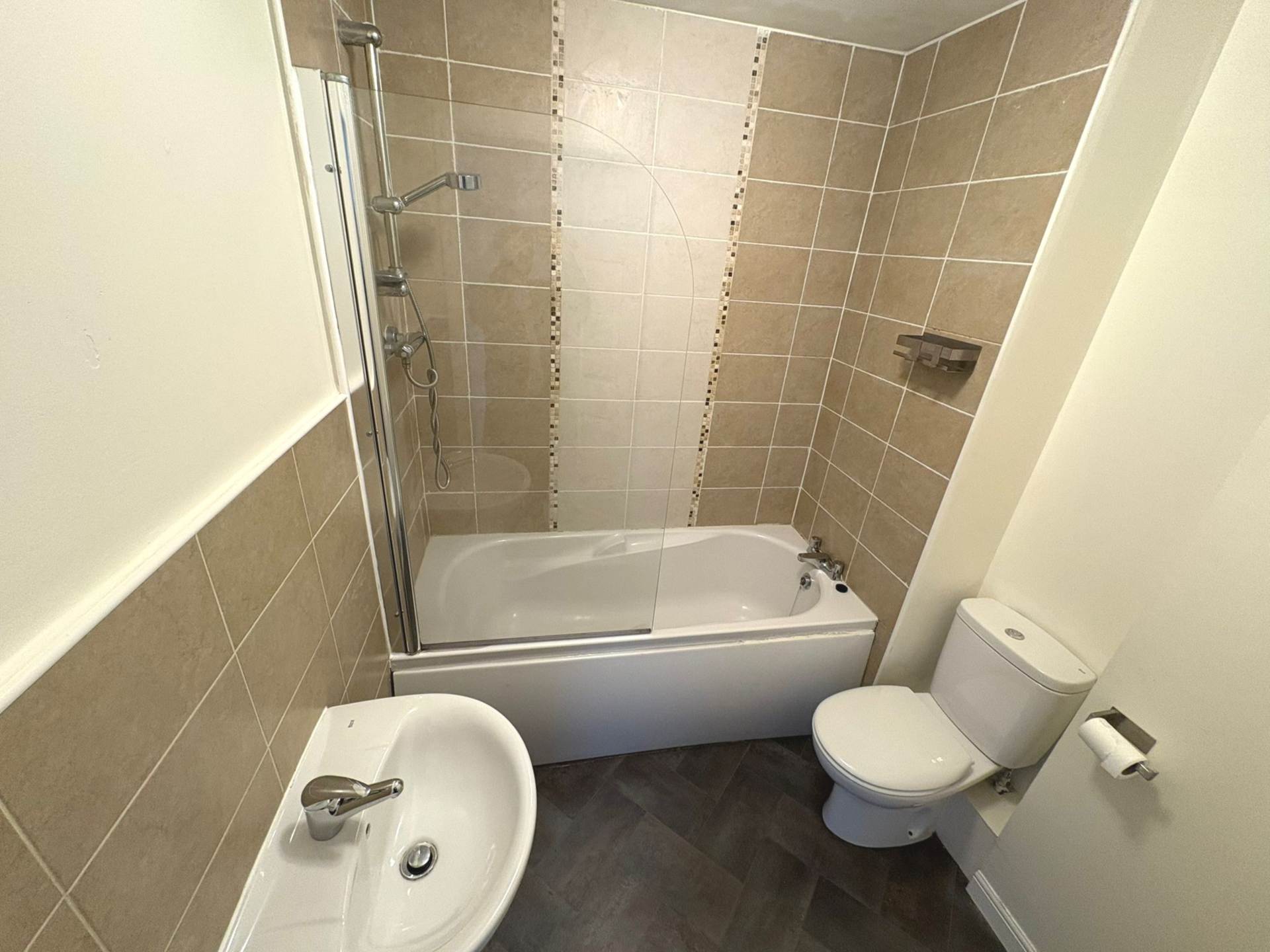 Additional Property Image 2 bedroom Flat to rent in Glasgow 7