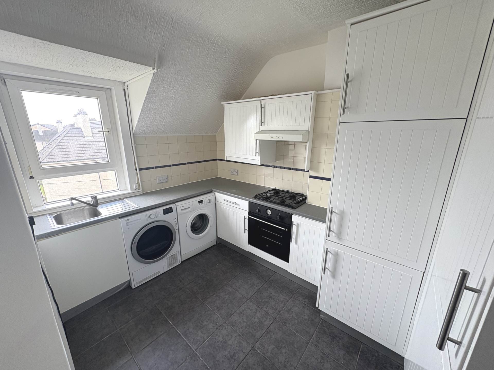 Additional Property Image 2 bedroom Flat to rent in Renfrew 4