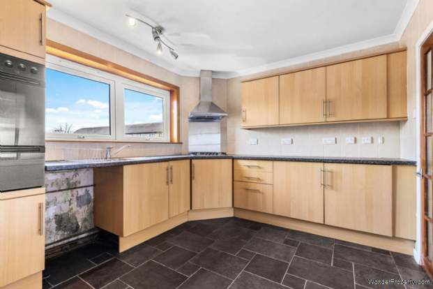 Additional Property Image 3 bedroom Flat for sale in Renfrew 4
