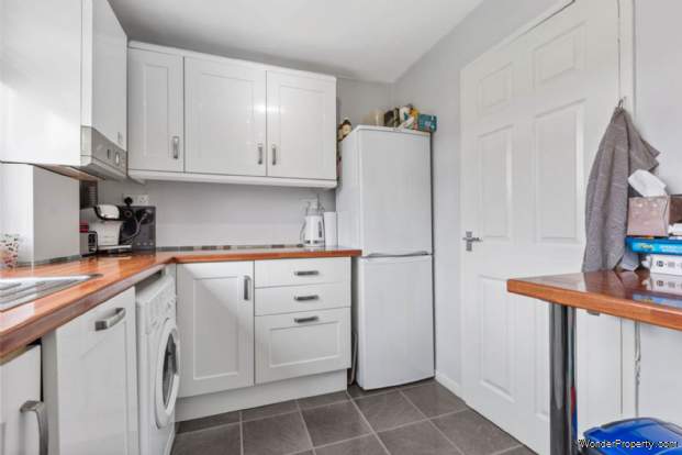 Additional Property Image 2 bedroom Flat for sale in Renfrew 5