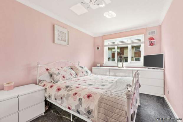 Additional Property Image 2 bedroom Flat for sale in Renfrew 6