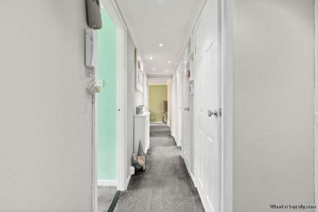 Additional Property Image 2 bedroom Flat for sale in Renfrew 14