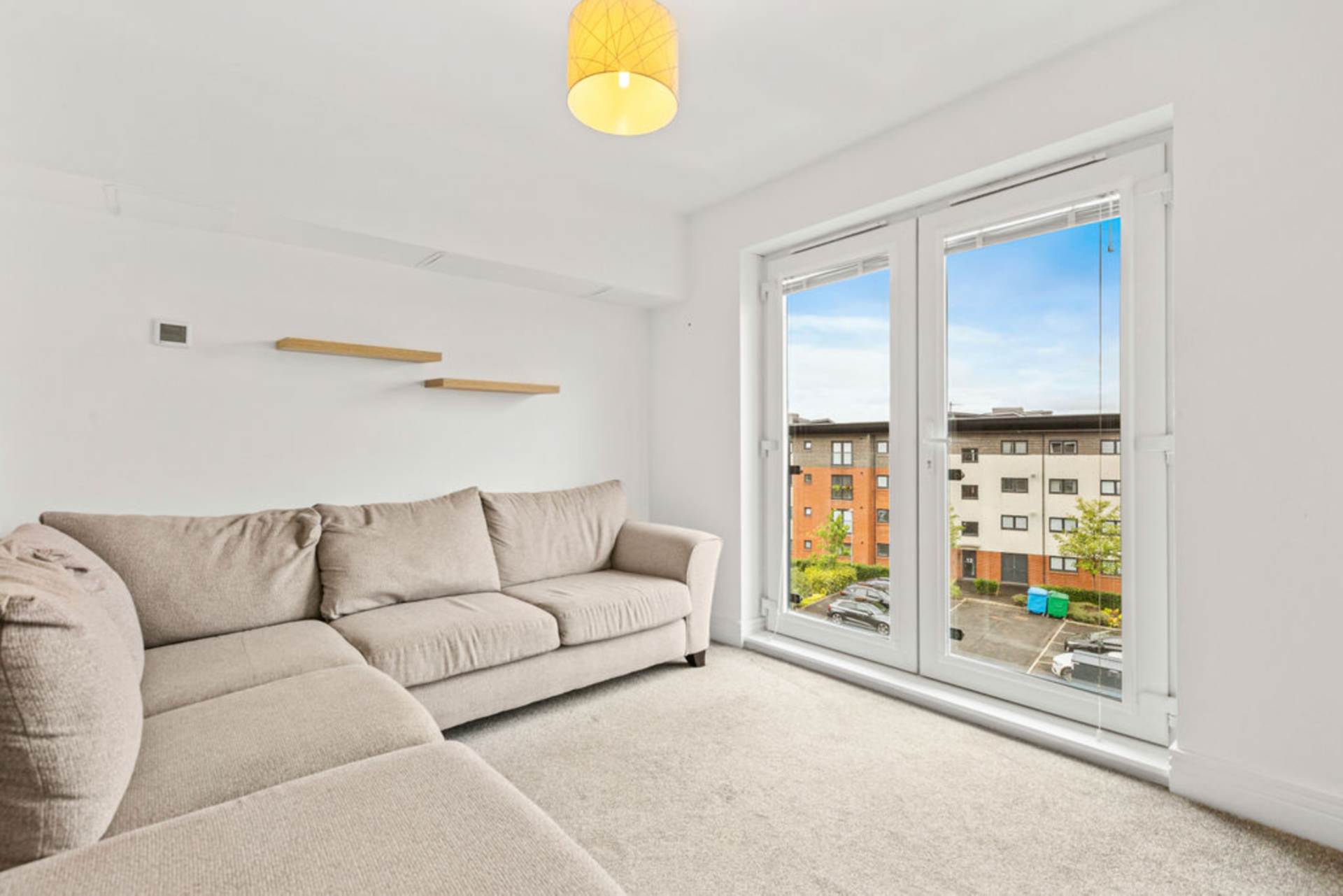 Additional Property Image 2 bedroom Flat for sale in Renfrew 2