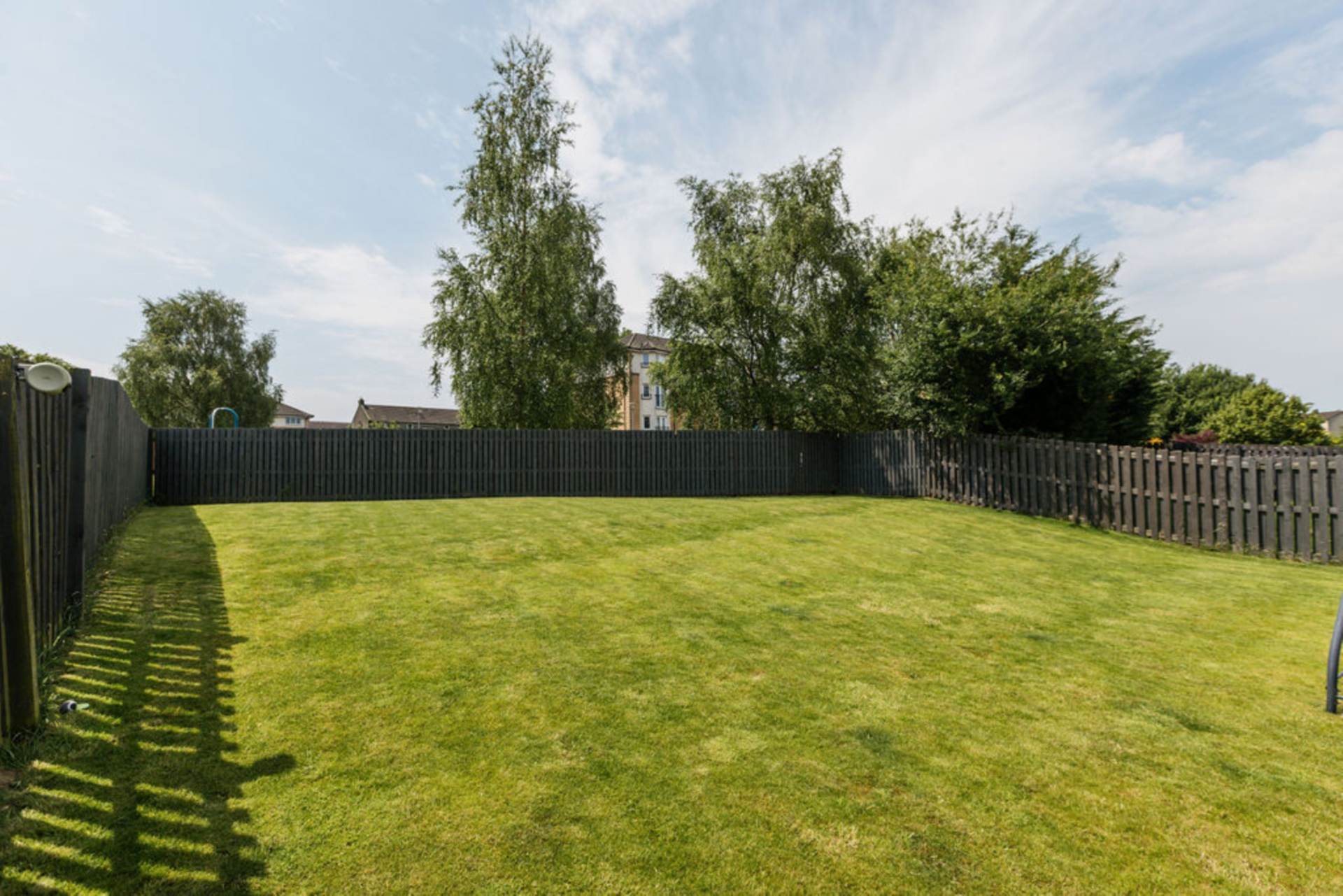 Additional Property Image 4 bedroom Detached for sale in Renfrew 3