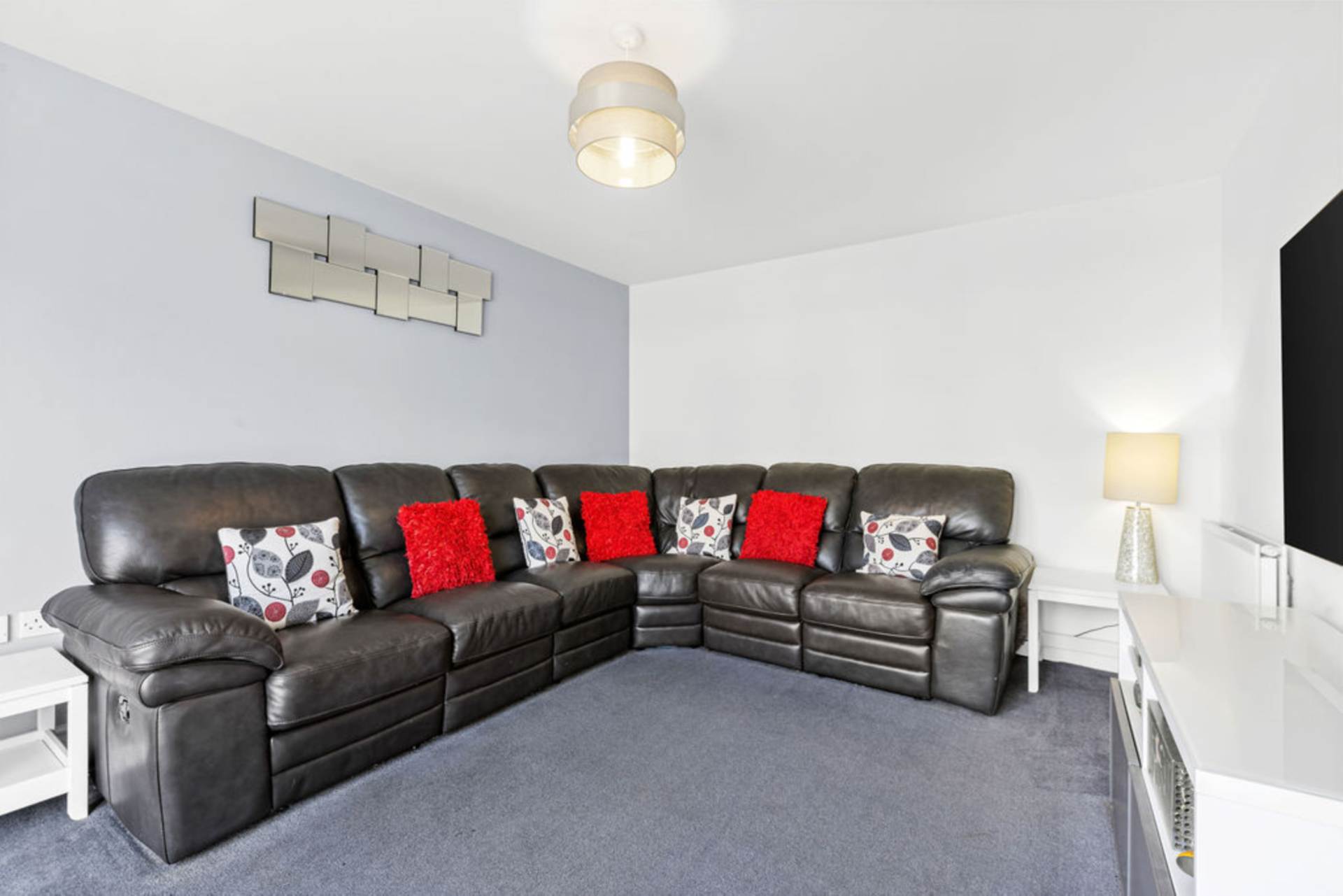 Additional Property Image 4 bedroom Detached for sale in Renfrew 4