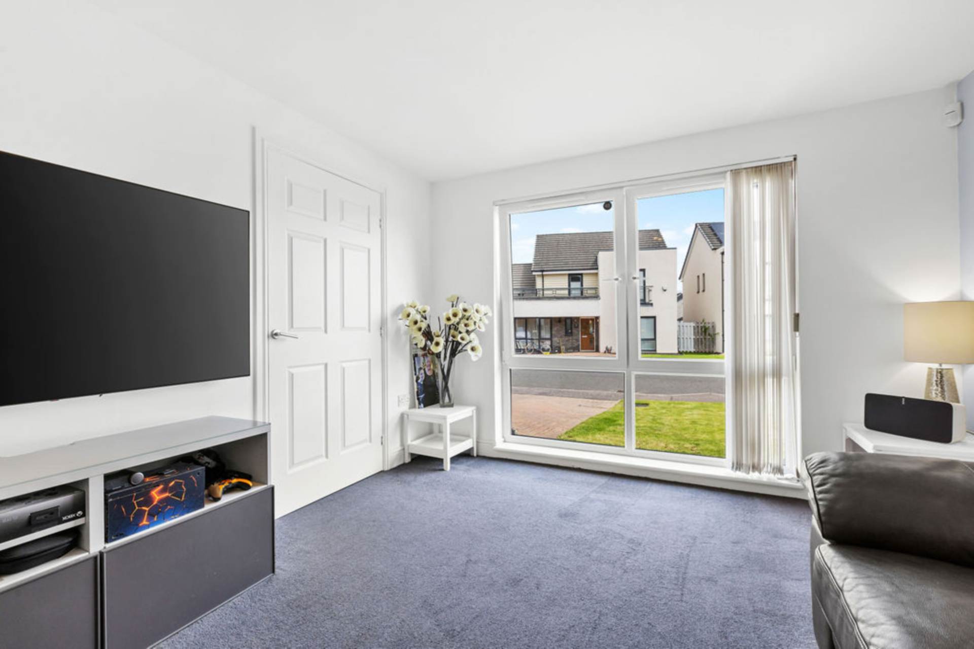 Additional Property Image 4 bedroom Detached for sale in Renfrew 6