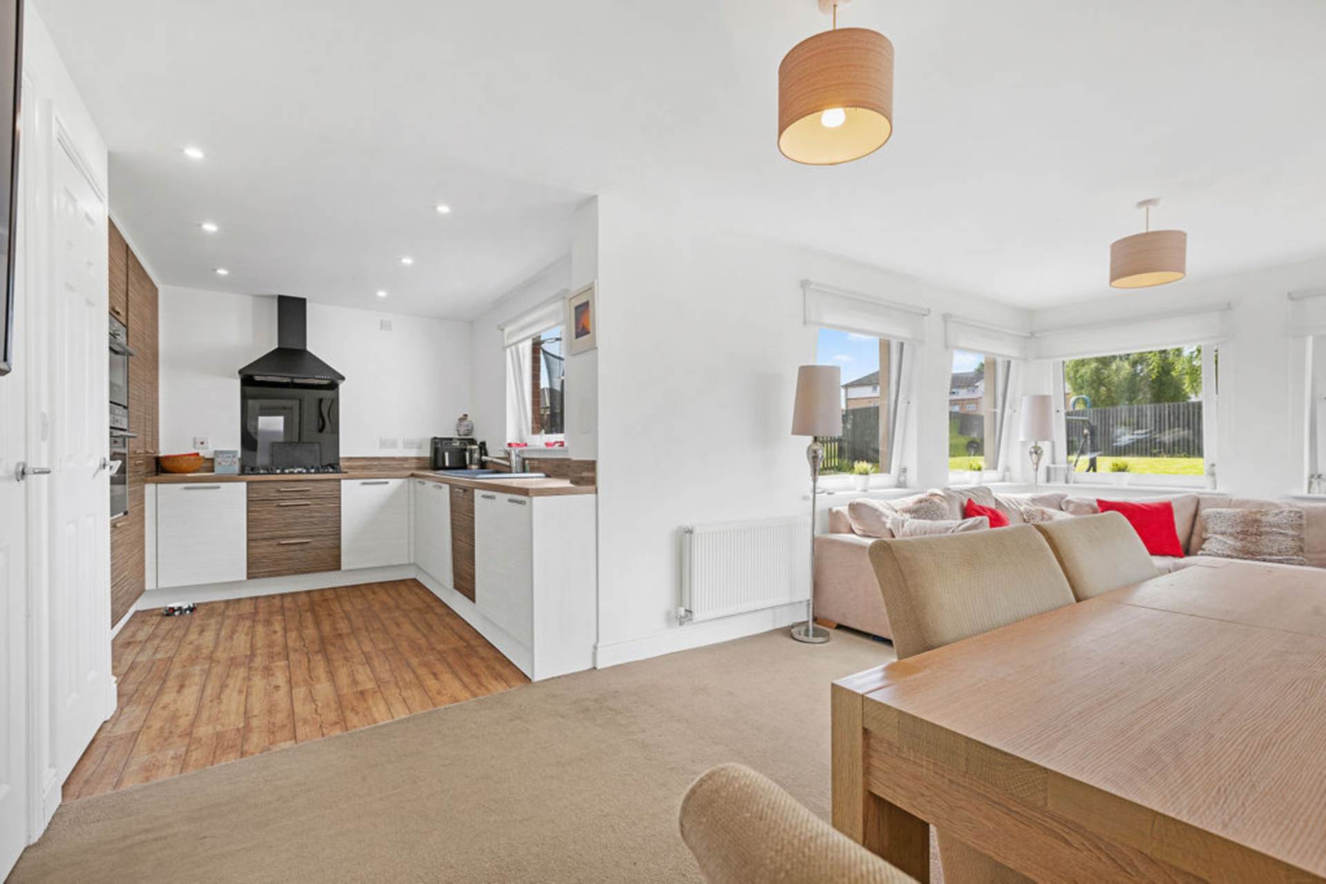 Additional Property Image 4 bedroom Detached for sale in Renfrew 9