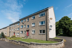 1 bedroom Flat for sale in Johnstone