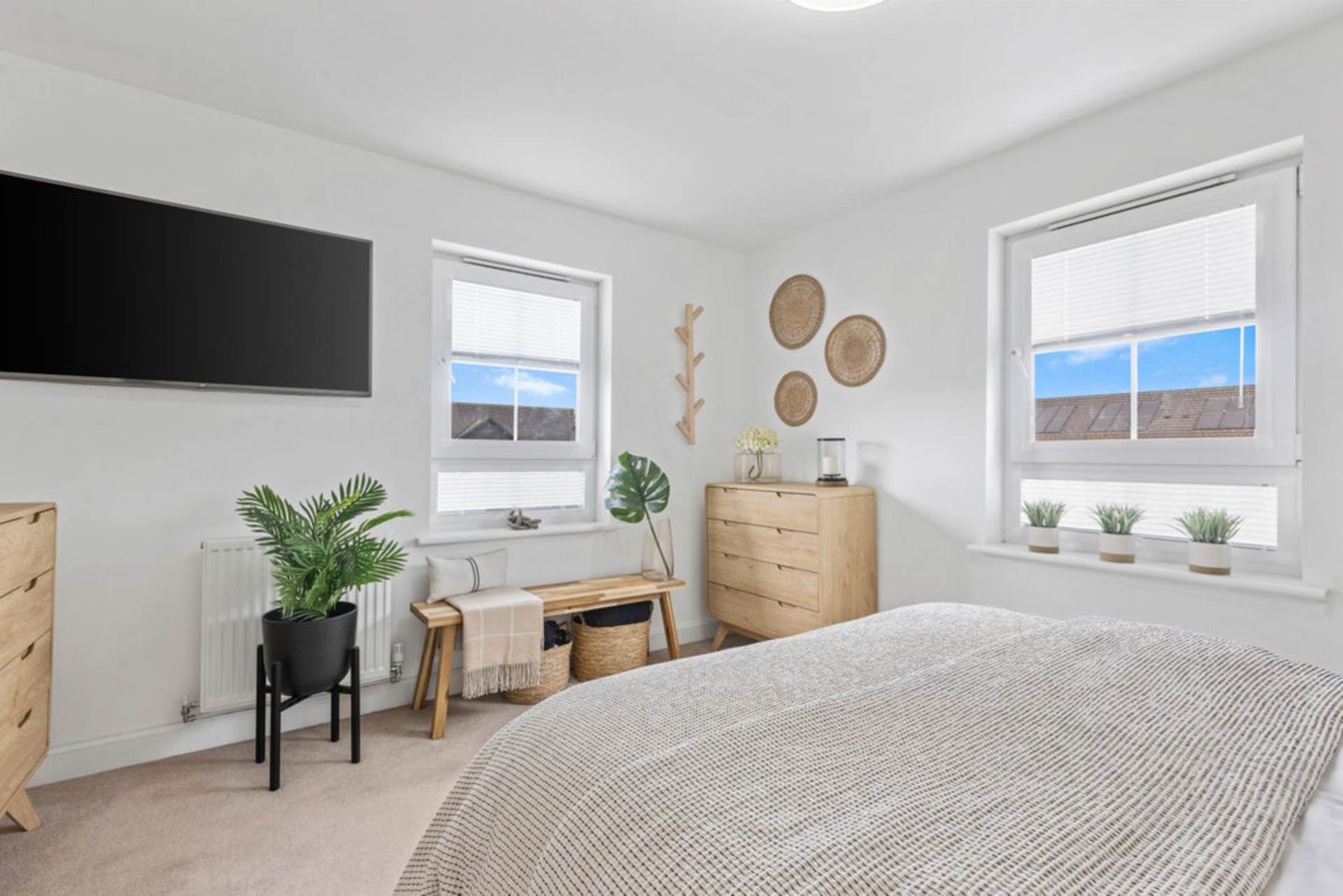 Additional Property Image 4 bedroom Town House for sale in Renfrew 12