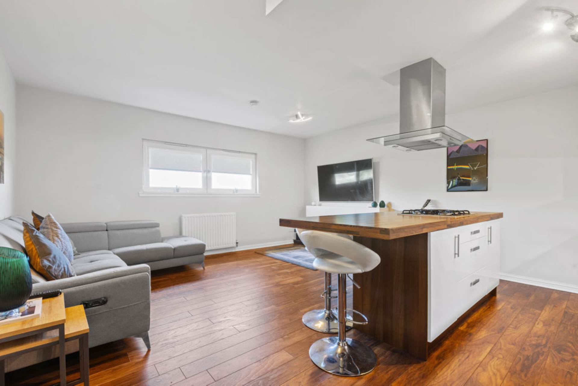Additional Property Image 2 bedroom Flat for sale in Renfrew 2