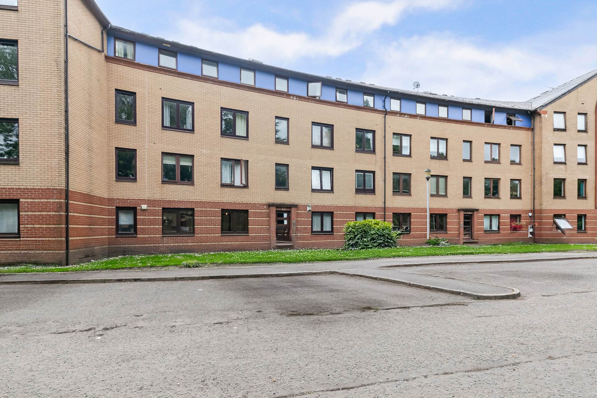 Additional Property Image 2 bedroom Flat for sale in Glasgow 16