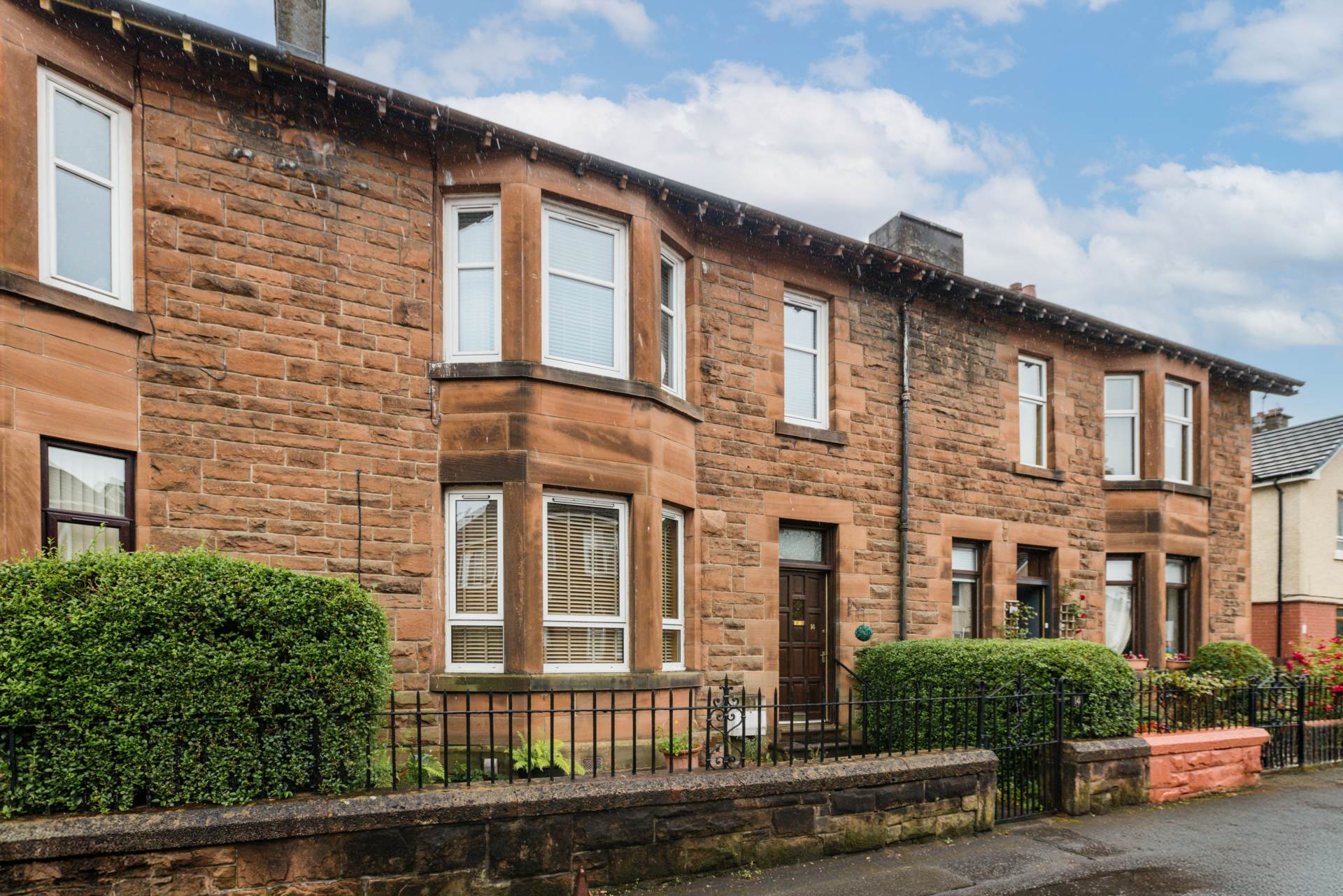 2 bedroom Flat for sale in Renfrew