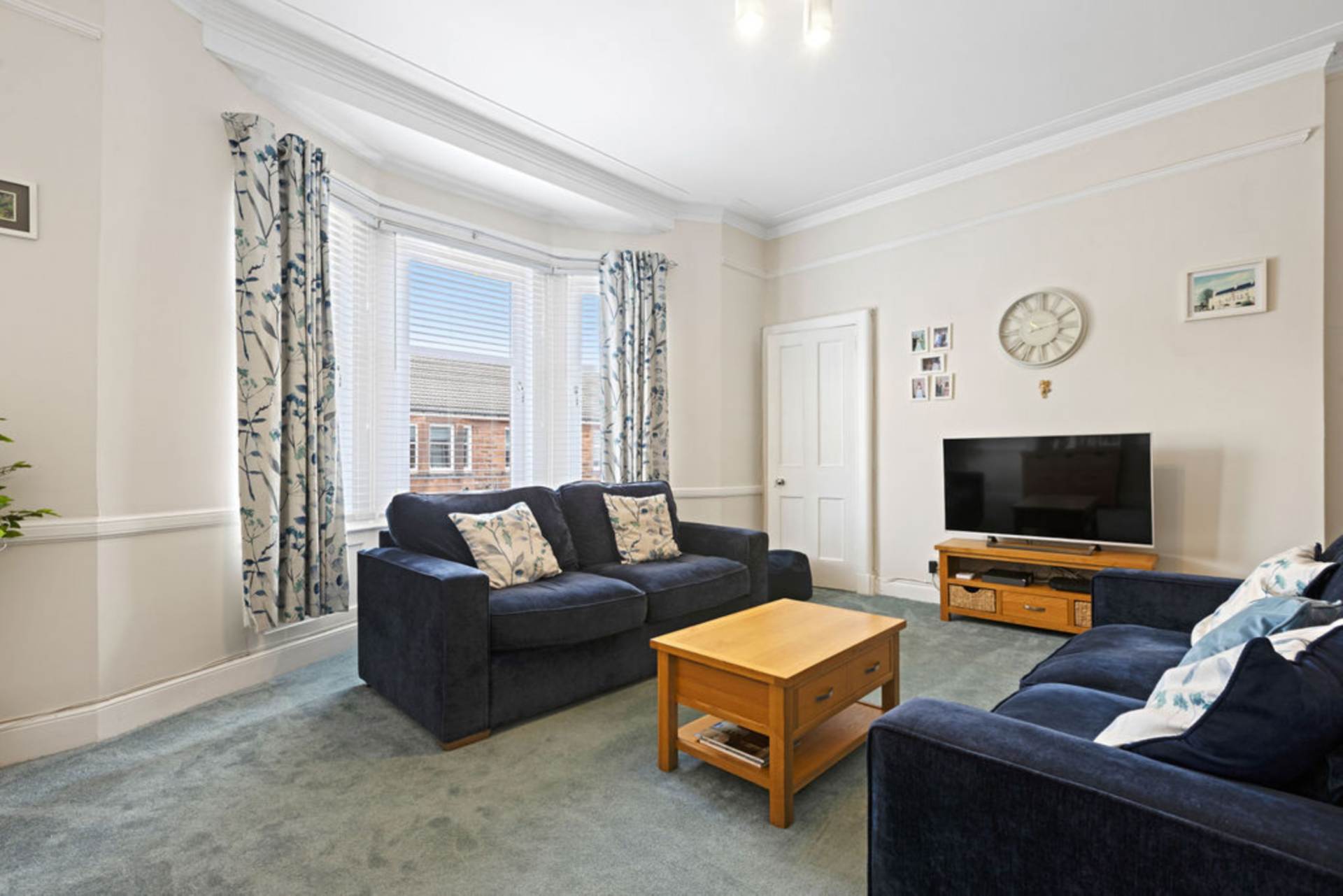 Additional Property Image 2 bedroom Flat for sale in Renfrew 2